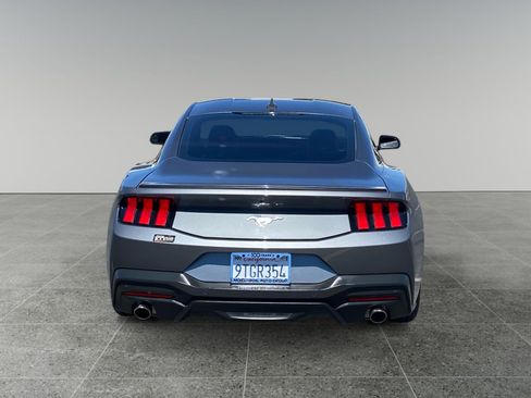 Used 2025 Ford Mustang Premium RWD image 4