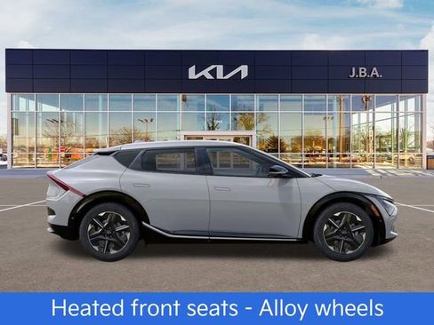 New 2025 Kia EV6 Wind image 7