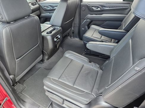 Used 2022 GMC Yukon XL Denali AWD/4WD image 30