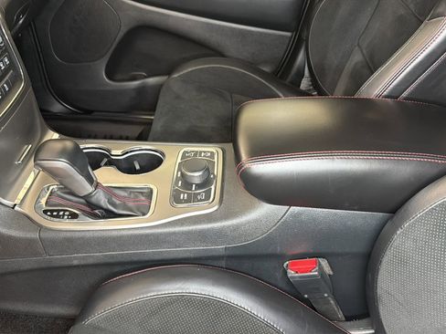 Used 2018 Jeep Grand Cherokee Trailhawk AWD/4WD image 23
