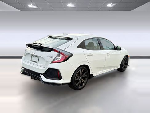 Used 2018 Honda Civic Sport Touring image 8