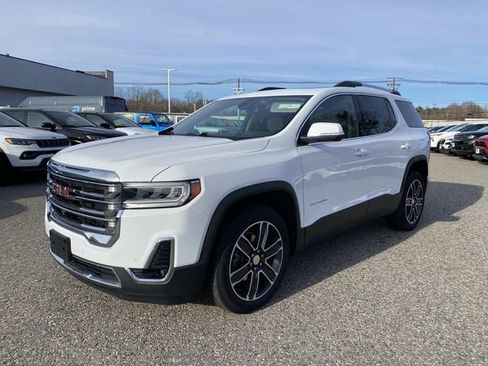 Used 2023 GMC Acadia SLT w/ Technology Package image 10