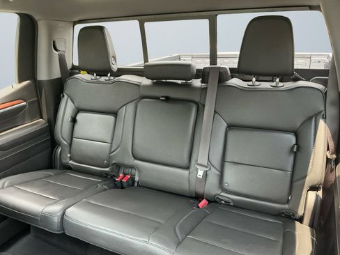 Used 2022 GMC Sierra 1500 Denali AWD/4WD image 14