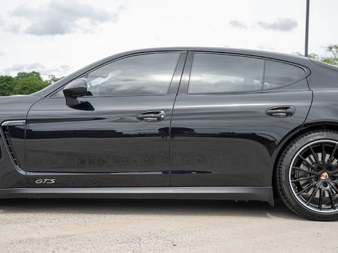 Used 2015 Porsche Panamera GTS AWD/4WD image 16