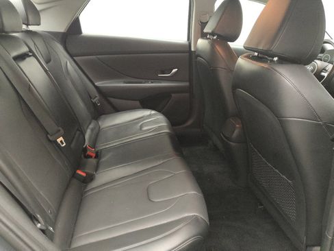 Used 2023 Hyundai Elantra Limited FWD image 19