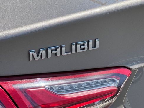 Used 2022 Chevrolet Malibu LT FWD image 31