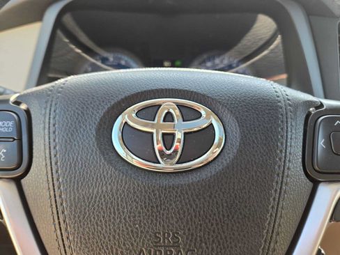 Used 2020 Toyota Sienna XLE w/ XLE Navigation Package AWD/4WD image 26