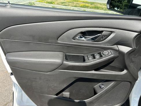Certified 2023 Chevrolet Traverse LT AWD/4WD image 13