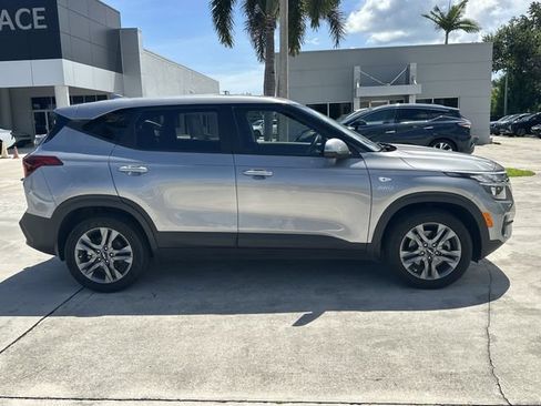Certified 2023 Kia Seltos LX AWD/4WD image 5