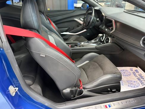 Used 2023 Chevrolet Camaro LT RWD image 16