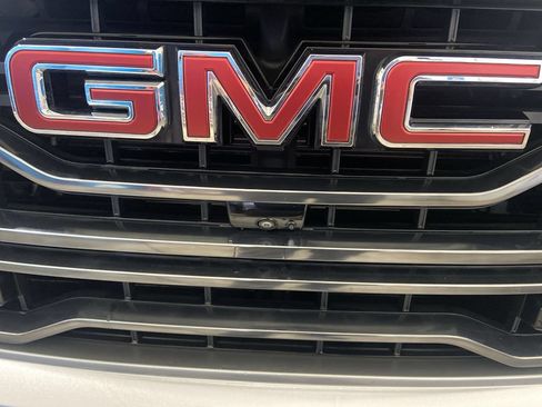 Used 2024 GMC Sierra 1500 AT4 w/ AT4 Premium Package AWD/4WD image 32