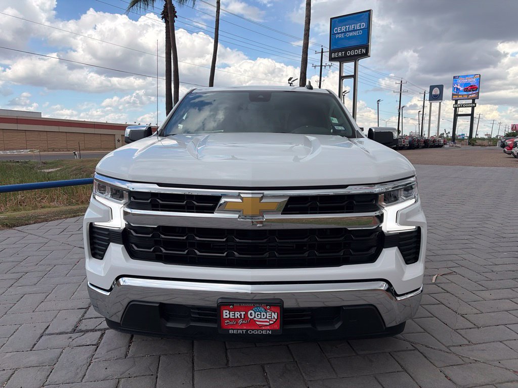 Used 2025 Chevrolet Silverado 1500 LT RWD image 2