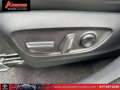 Used 2024 Toyota Grand Highlander Platinum image 23