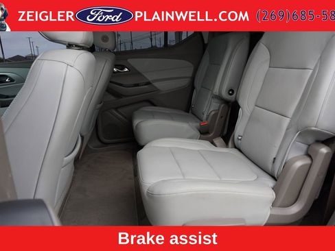Used 2021 Chevrolet Traverse LT AWD/4WD image 12