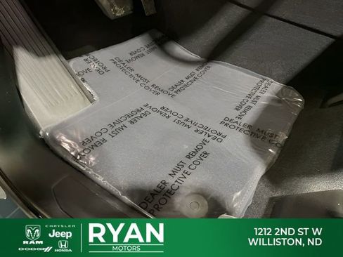 New 2026 Jeep Grand Wagoneer L Limited AWD/4WD image 32