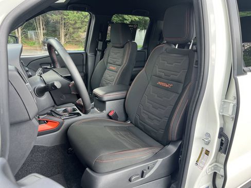 Certified 2025 Nissan Frontier Pro-X RWD image 16