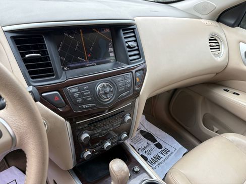 Used 2013 Nissan Pathfinder Platinum image 30