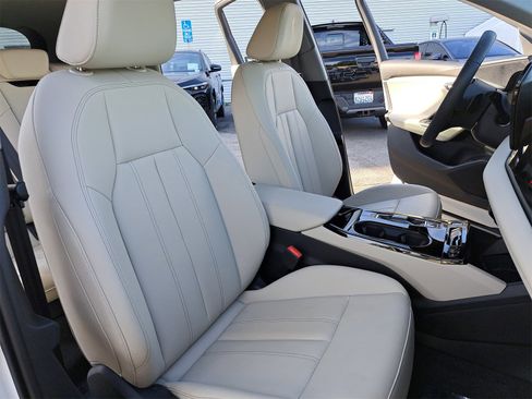 Certified 2025 Audi Q6 e-tron Premium w/ Convenience Package image 10