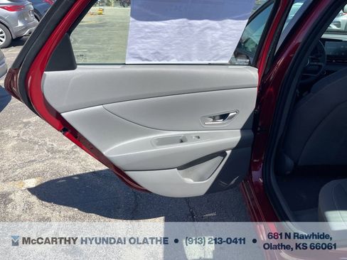 Certified 2025 Hyundai Elantra Sport FWD image 19