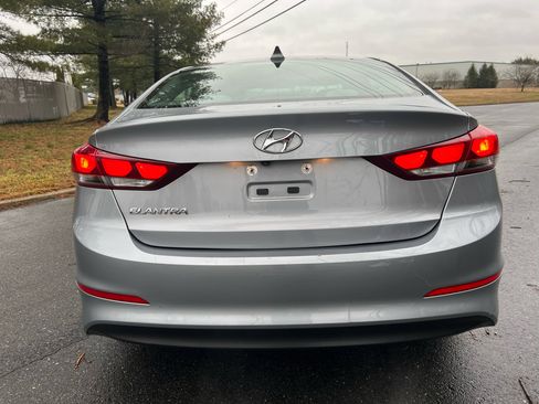 Used 2017 Hyundai Elantra SE w/ SE A/T Tech Package 03 image 7