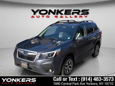 Used 2021 Subaru Forester Premium image 2