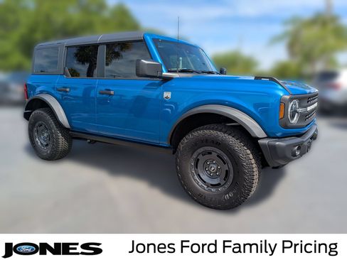 New 2025 Ford Bronco Big Bend w/ Black Diamond Package AWD/4WD image 2