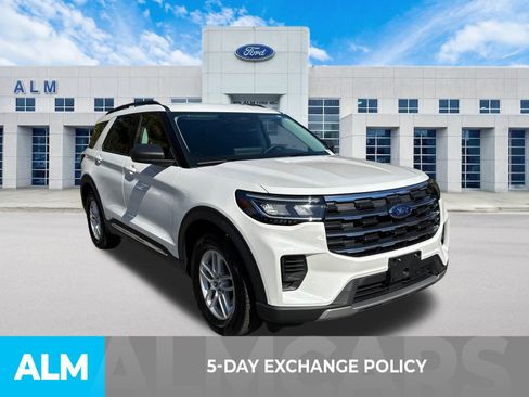 Used 2025 Ford Explorer Active image 4