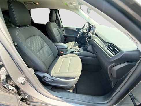 Certified 2025 Ford Escape Active AWD/4WD image 35