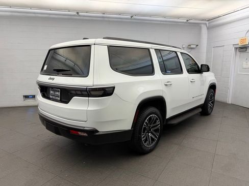 New 2026 Jeep Grand Wagoneer image 4