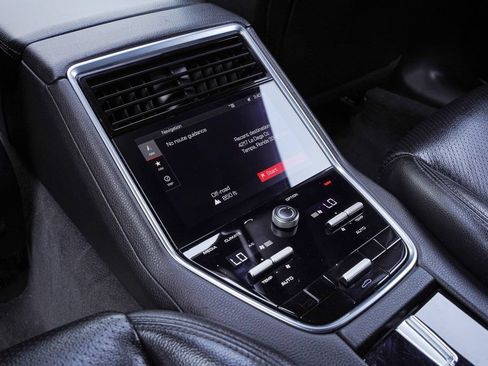 Used 2020 Porsche Panamera 4 AWD/4WD image 36