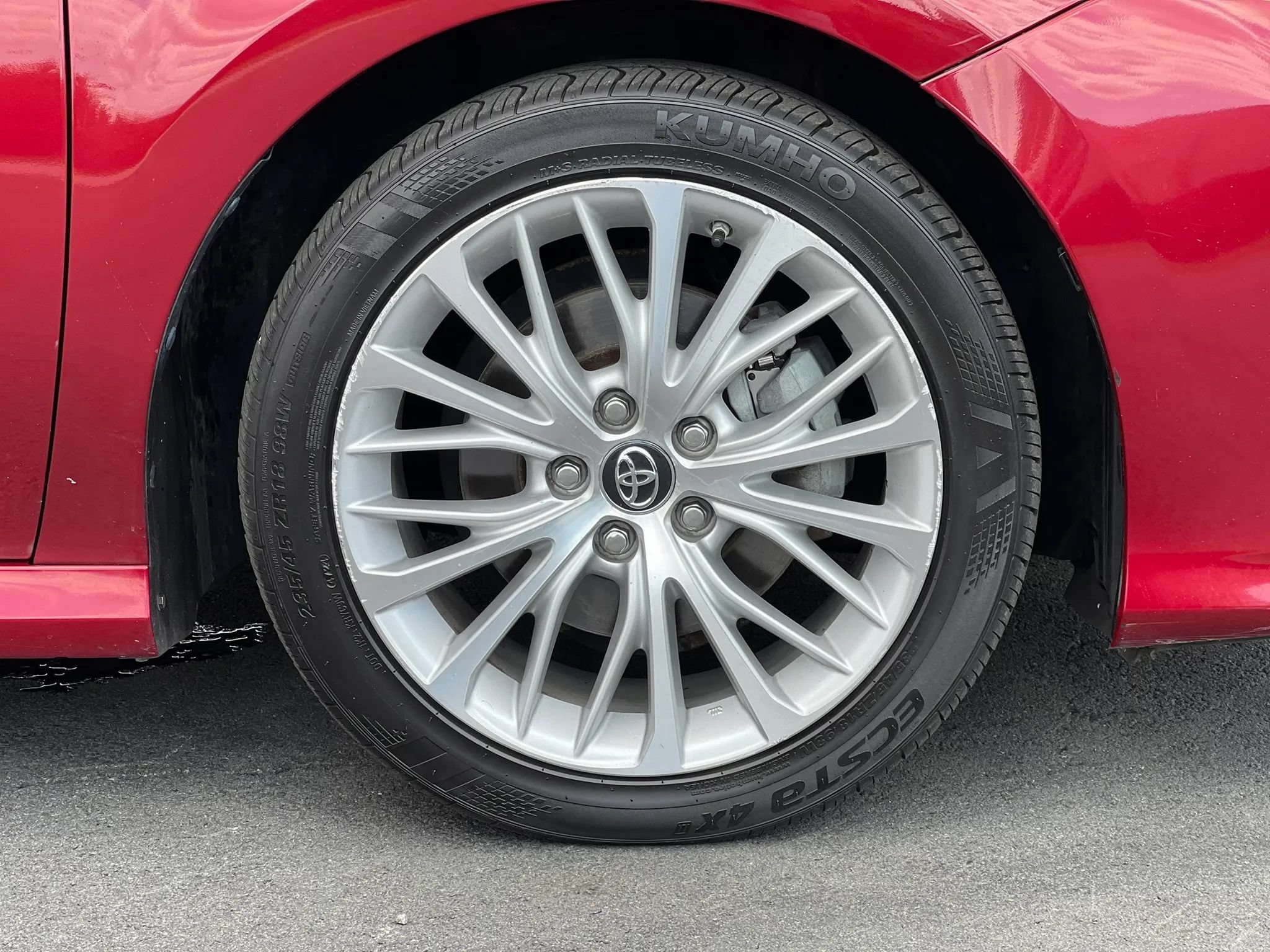 Used 2018 Toyota Camry XLE FWD image 46