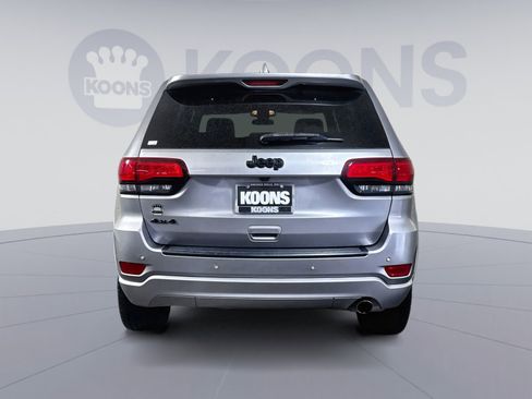 Used 2021 Jeep Grand Cherokee Laredo X AWD/4WD image 5