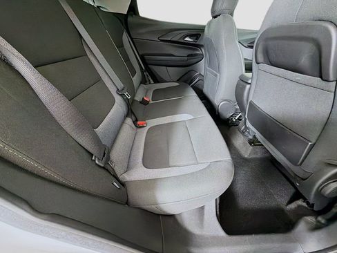 Used 2023 Chevrolet TrailBlazer LT w/ Convenience Package FWD image 25
