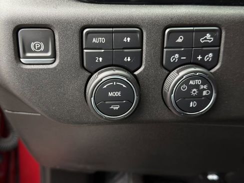 Certified 2023 Chevrolet Silverado 1500 LTZ image 23