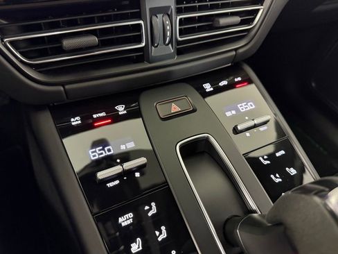 Used 2023 Porsche Macan GTS image 24