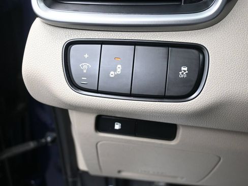 Used 2019 Kia Sorento AWD image 19