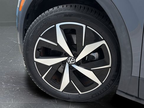 Used 2023 Volkswagen ID.4 Pro S AWD/4WD image 37