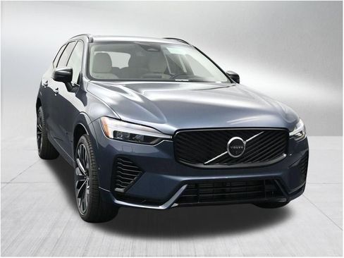 New 2026 Volvo XC60 T8 Ultra w/ Protection Package Premier AWD/4WD image 7