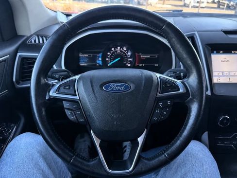 Used 2019 Ford Edge SEL w/ Equipment Group 201A AWD/4WD image 25