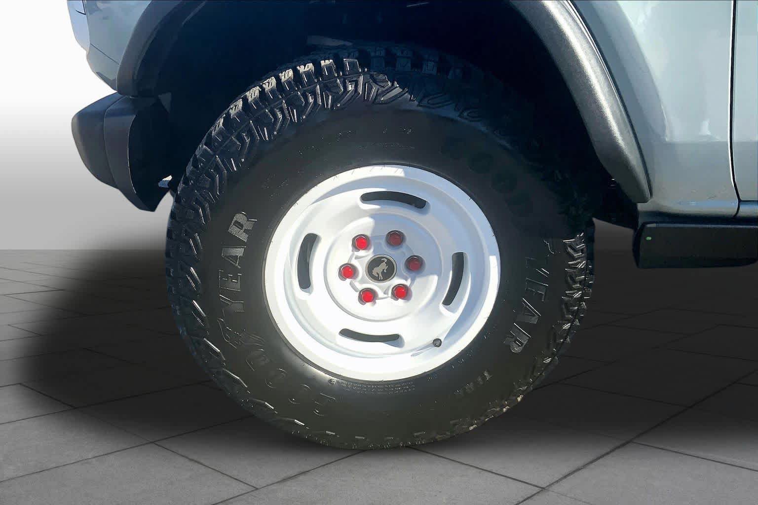 Used 2024 Ford Bronco Heritage Edition AWD/4WD image 11