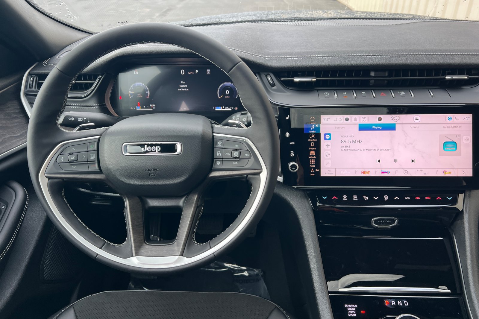 New 2026 Jeep Grand Cherokee Altitude AWD/4WD image 16