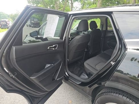 Used 2023 Kia Sportage LX AWD/4WD image 18