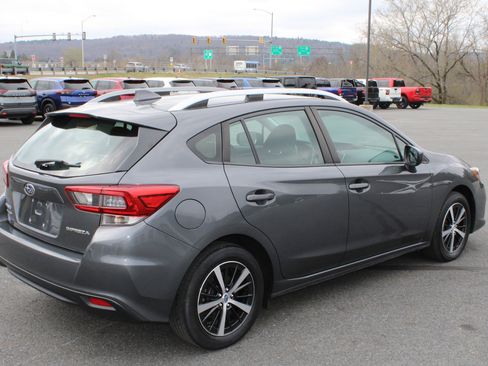 Used 2021 Subaru Impreza Premium AWD/4WD image 3