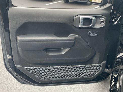 Used 2024 Jeep Wrangler Sport S w/ Convenience Group image 6