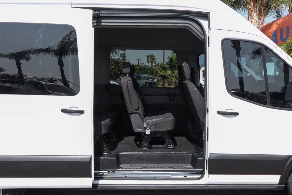 Used 2023 Ford Transit 350 XLT RWD image 11