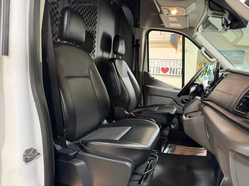 Used 2020 Ford Transit 250 Medium Roof AWD image 34
