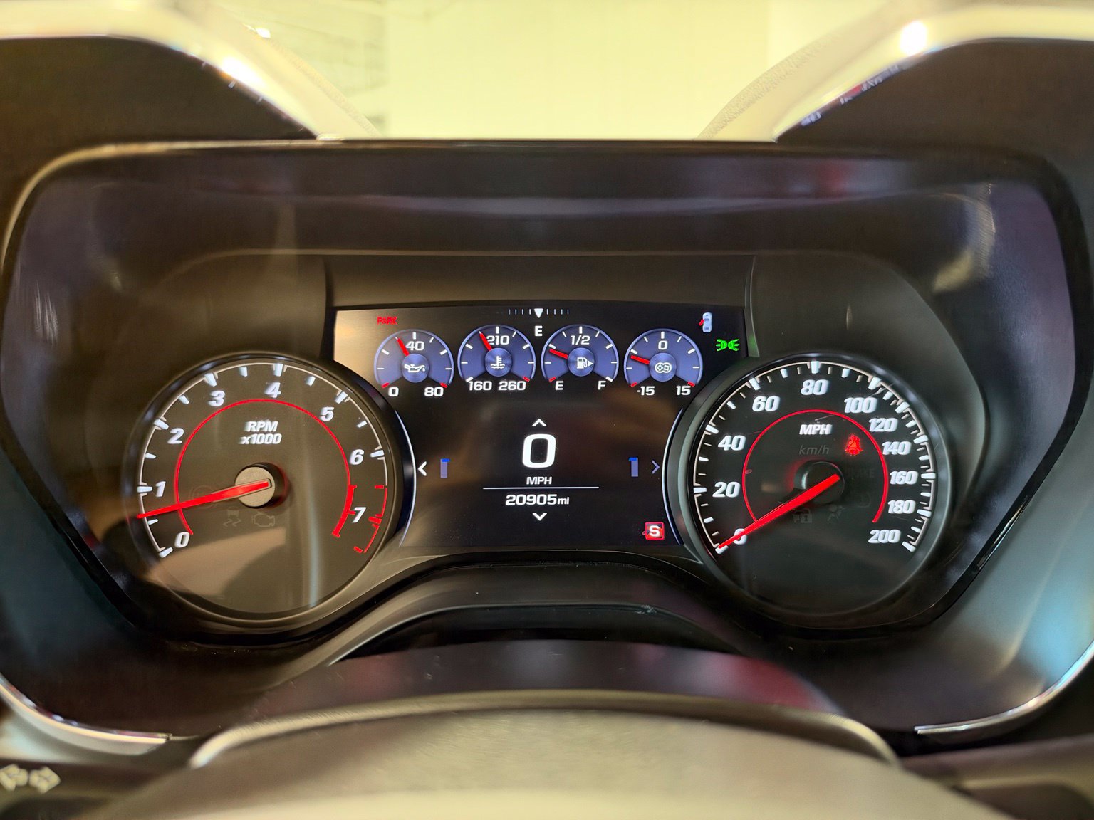 Used 2019 Chevrolet Camaro ZL1 RWD image 32