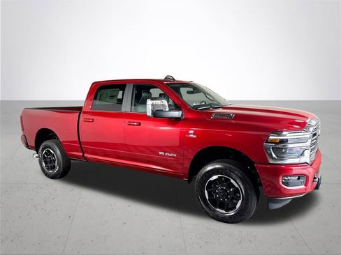 New 2026 RAM 3500 Laramie AWD/4WD image 4