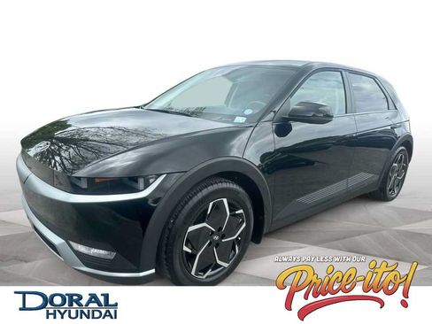 Used 2024 Hyundai Ioniq 5 SEL RWD image 1