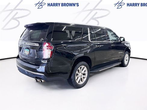 Used 2021 Chevrolet Suburban Premier w/ Premium Package image 10
